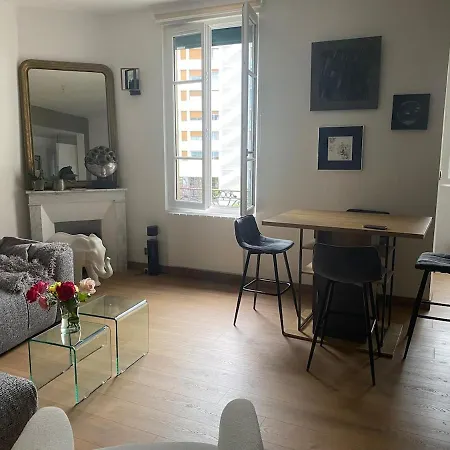 Quartier Des Thermes